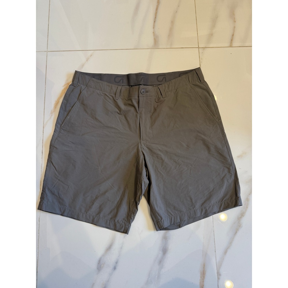 GapFit Drive Mens Gray Golf Performance Shorts Size 40 Activewear Zip Pocket